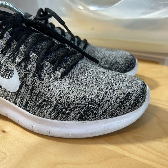 Nike Free RN Flyknit Sneakers Womens 8.5 Gray Black 880844-003 Running - Picture 5 of 8